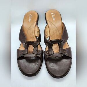 Clarks Brown Sandals with Strappy Design Heel 3" Work Casual Sz 8.5
